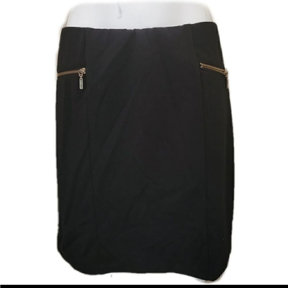 Above knee golden zipper skirt pull on comfort